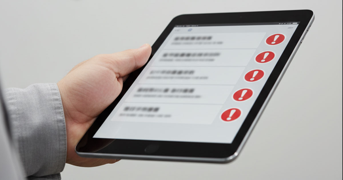 金融庁のロゴ入りで危険な投資スクールの特徴をまとめたインフォグラフィック